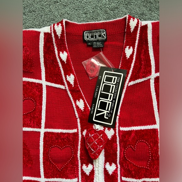 NWT Berek L XL Embroidered Heart Sweater Cardigan Valentine’s Day gift Red - Picture 7 of 9